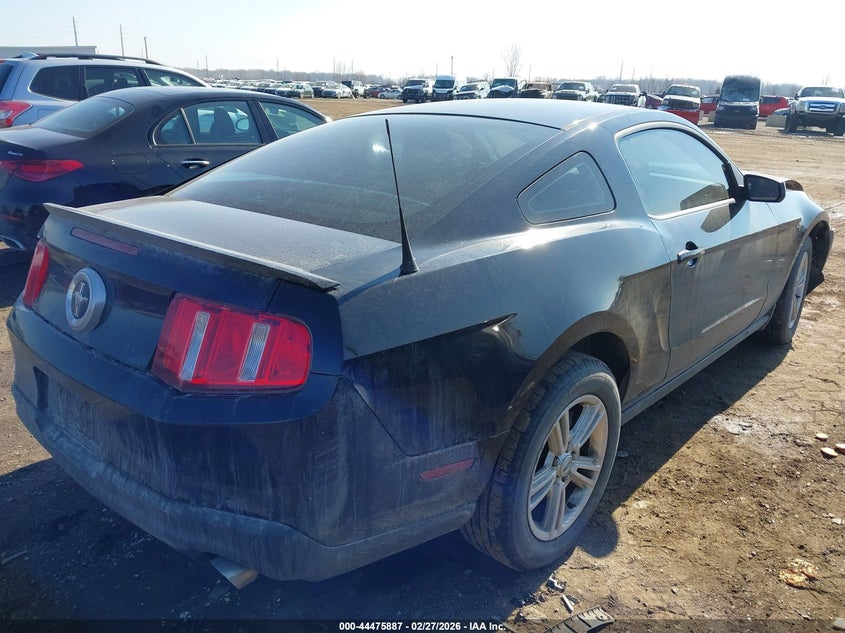 2012 Ford Mustang V6