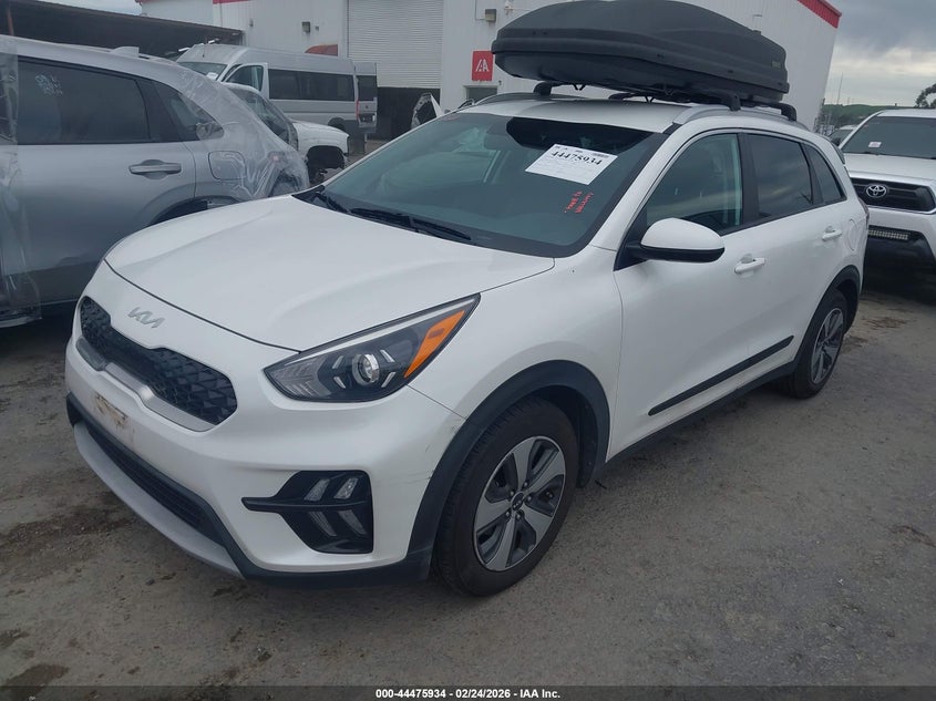 Vin: kndcb3lc0n5505948, lot: 44972611, kia niro lx 20222