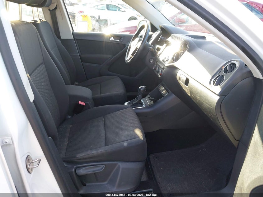 2015 Volkswagen Tiguan S