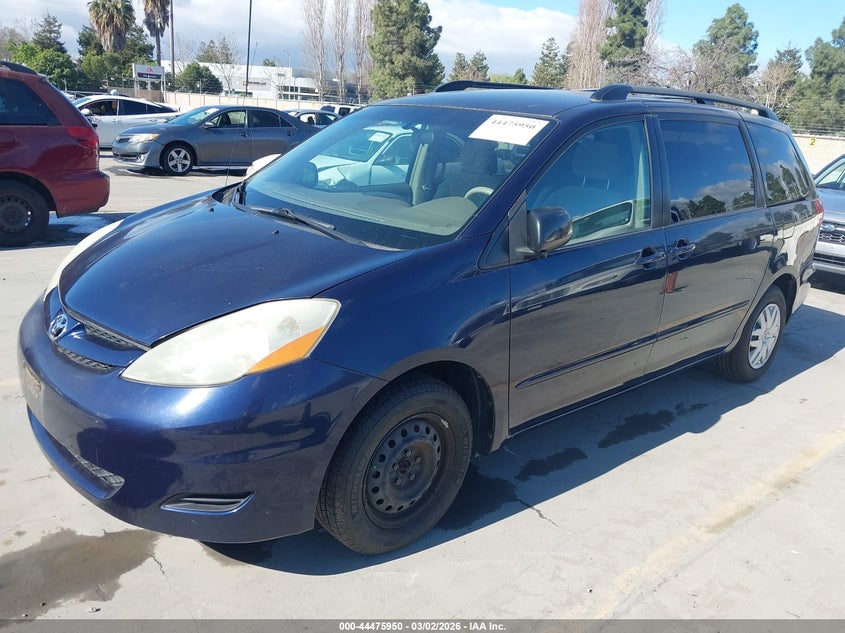 2006 Toyota Sienna Le