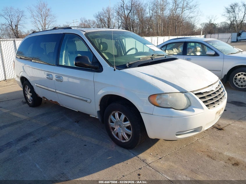 2006 Chrysler Town & Country Touring