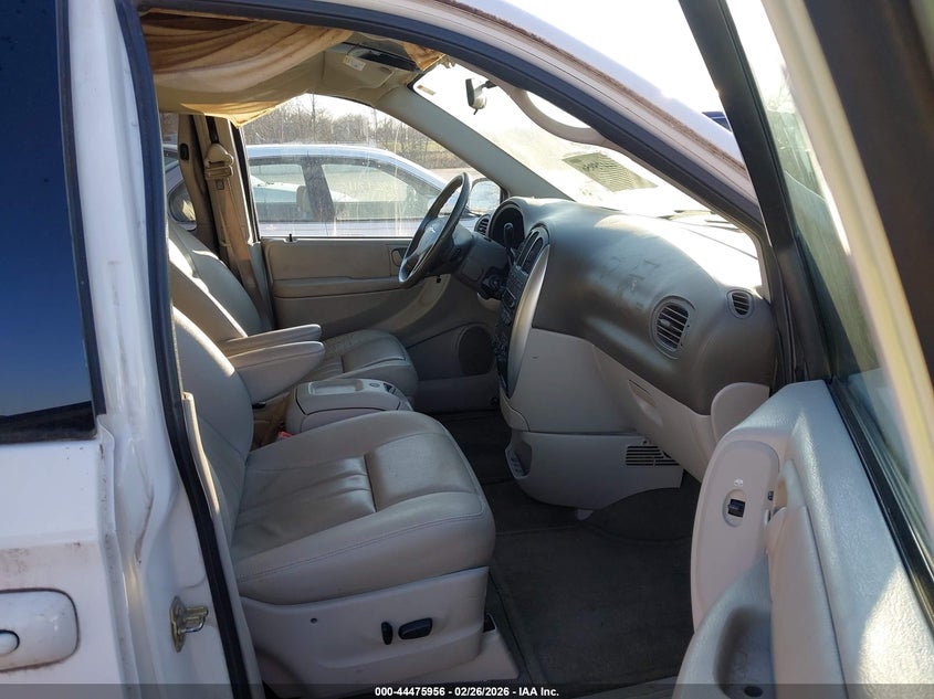 2006 Chrysler Town & Country Touring