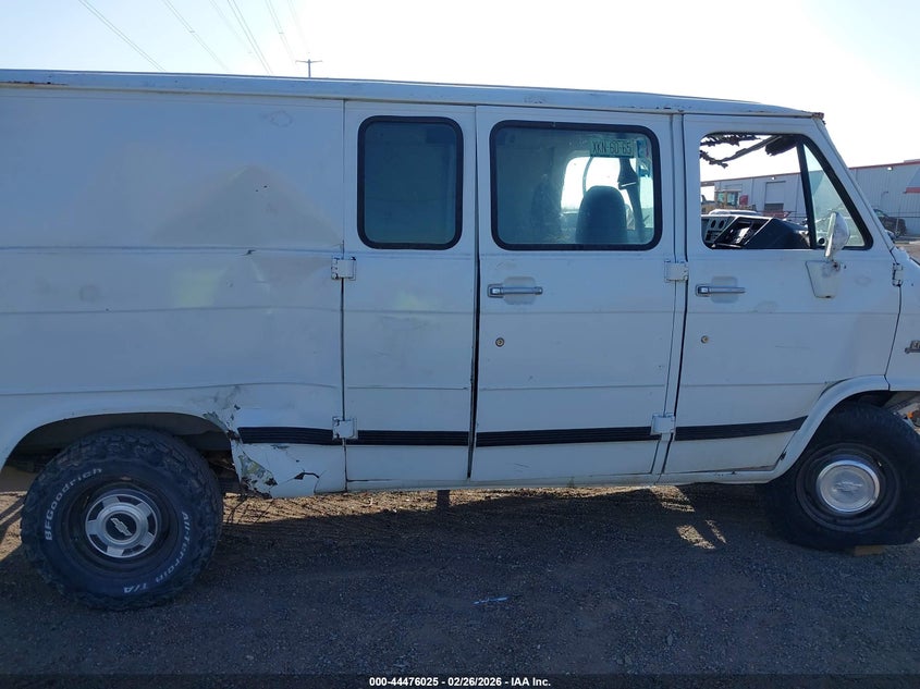 1993 Chevrolet G10 VIN: 1GCDG15H2PF337830 Lot: 44476025
