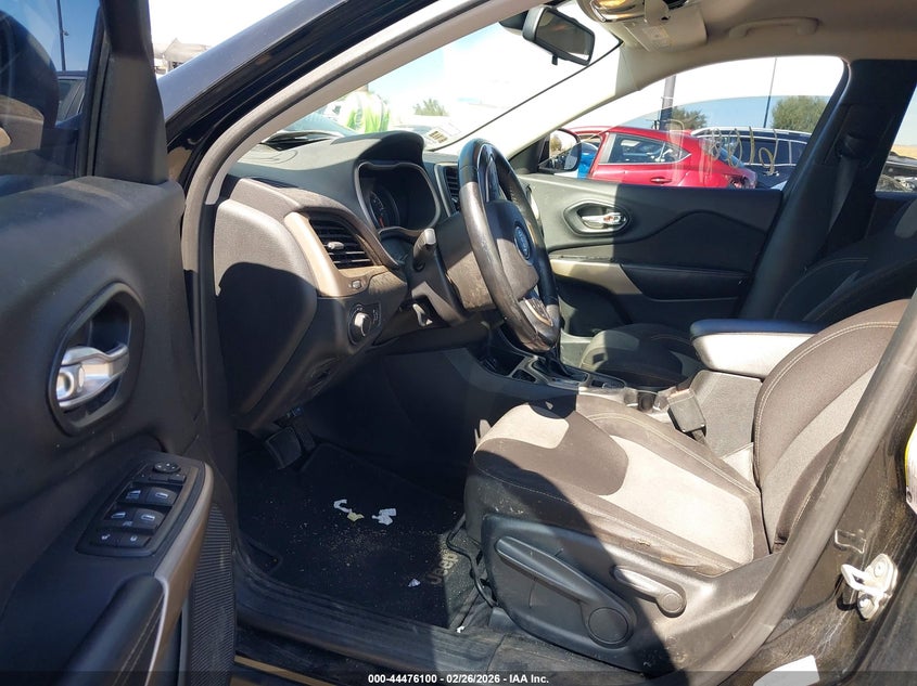 2017 Jeep Cherokee Altitude Fwd