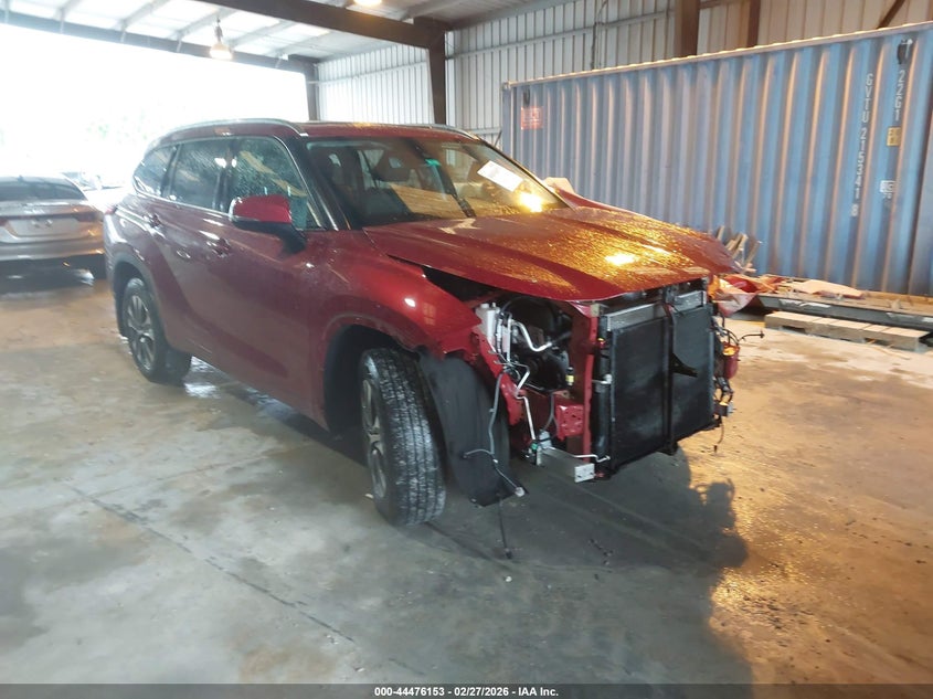 TOYOTA HIGHLANDER XLE