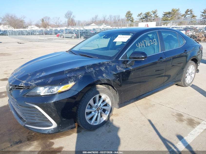 2022 Toyota Camry Le