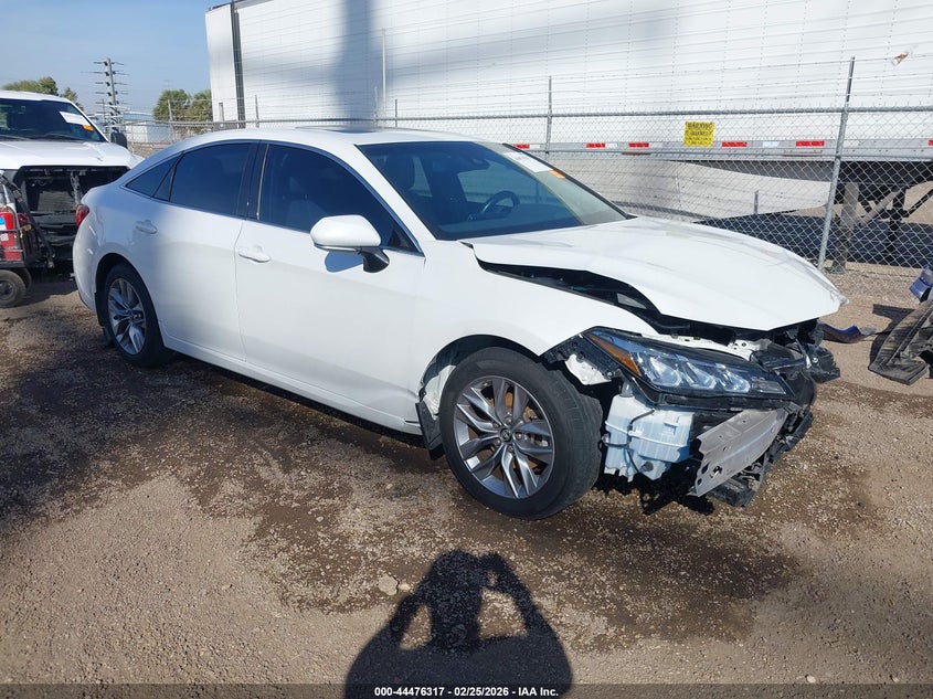 2019 Toyota Avalon Xle