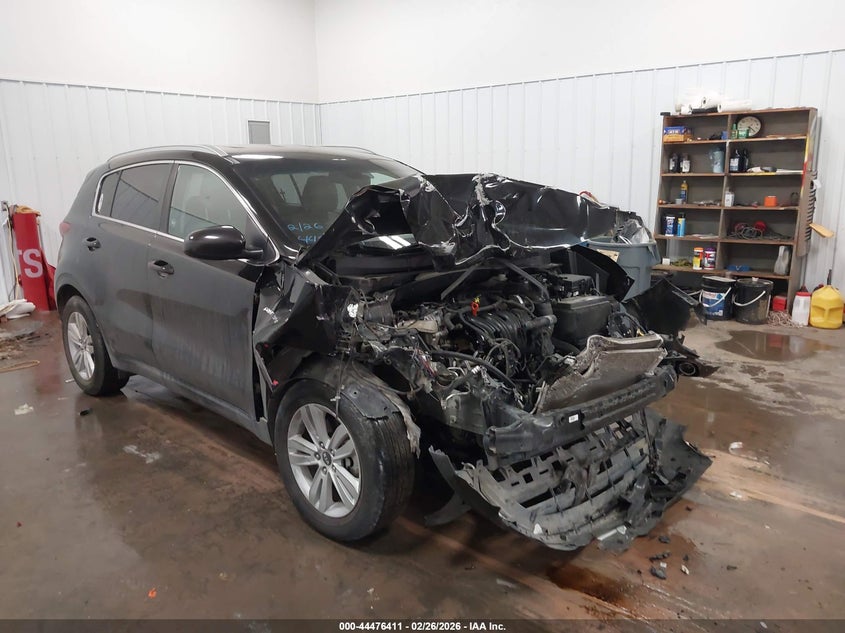 VIN KNDPMCAC9H7184435 2017 KIA SPORTAGE LX