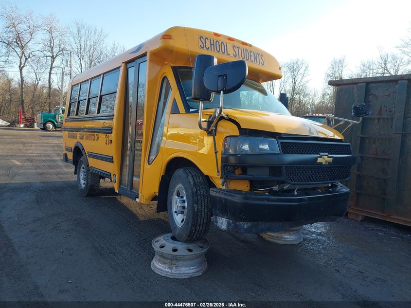 2024 CHEVROLET BUS EXPRESS CUTAWAY auction photo 1