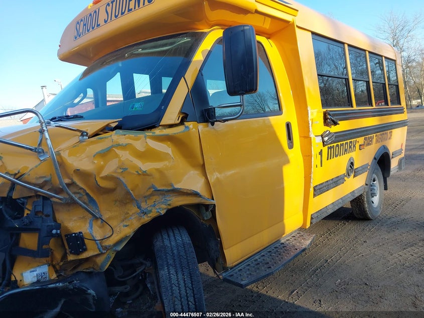 2024 CHEVROLET BUS EXPRESS CUTAWAY auction photo 2
