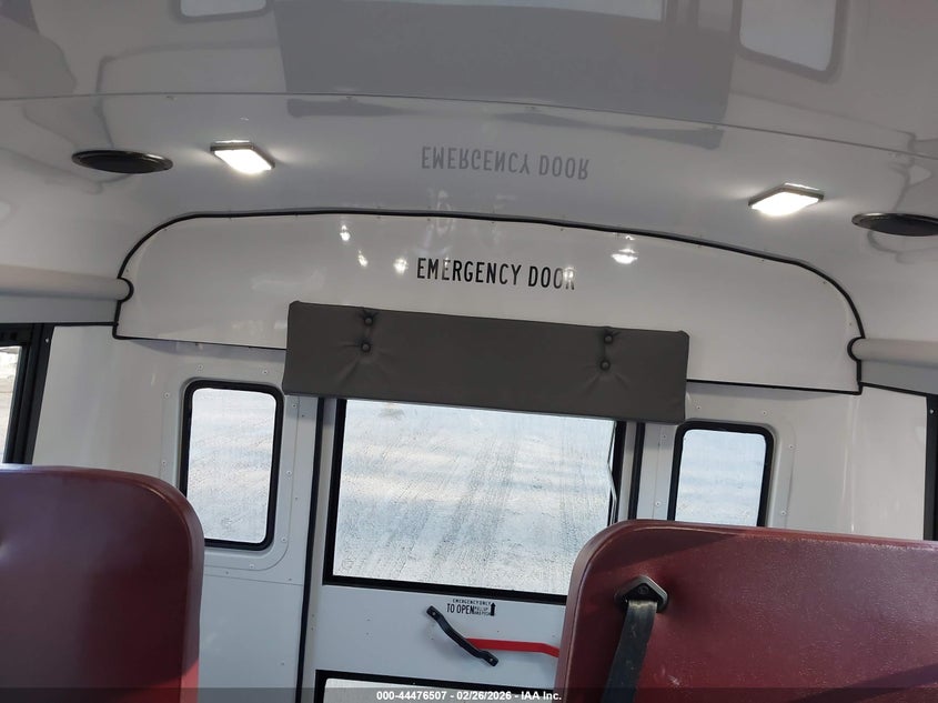 2024 CHEVROLET BUS EXPRESS CUTAWAY auction photo 6