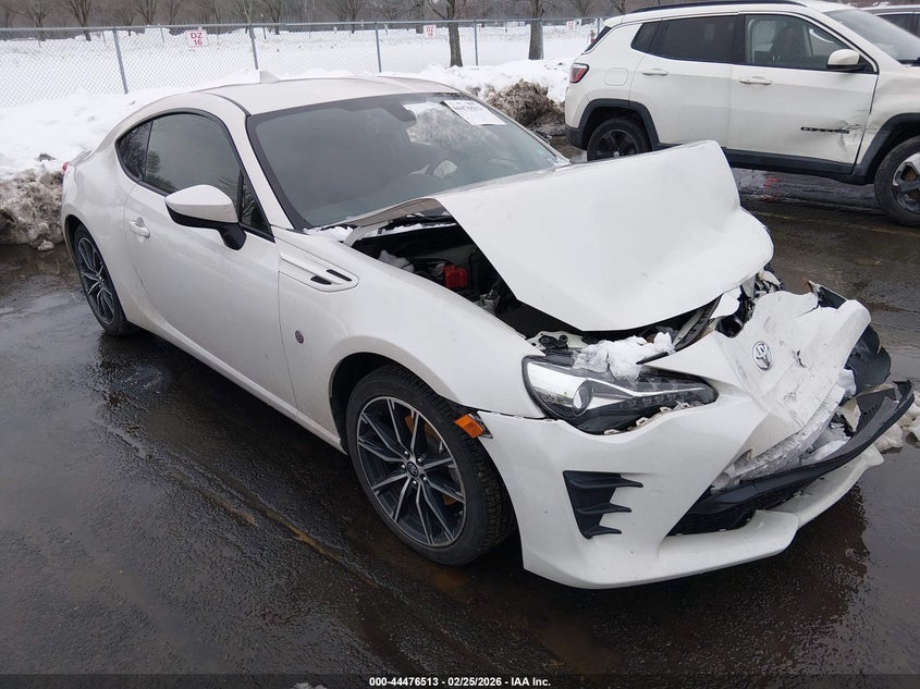 JF1ZNAA17K8701747 TOYOTA 86 Photo 1