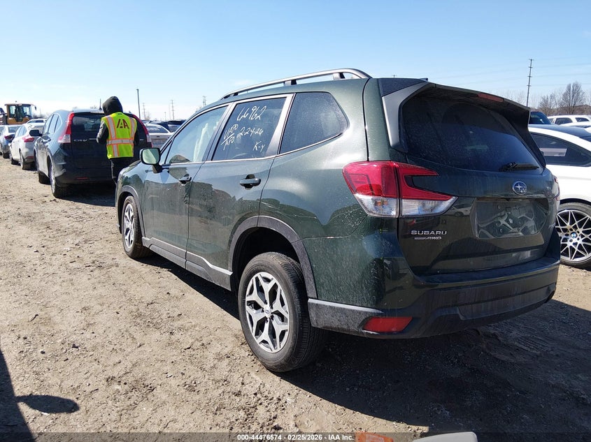 2024 Subaru Forester Premium