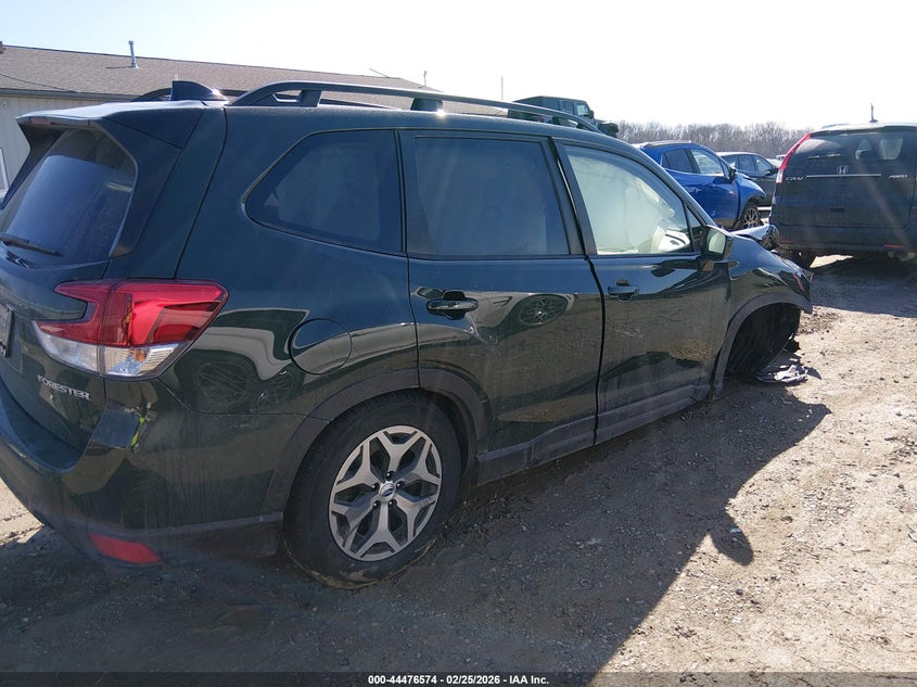 2024 Subaru Forester Premium