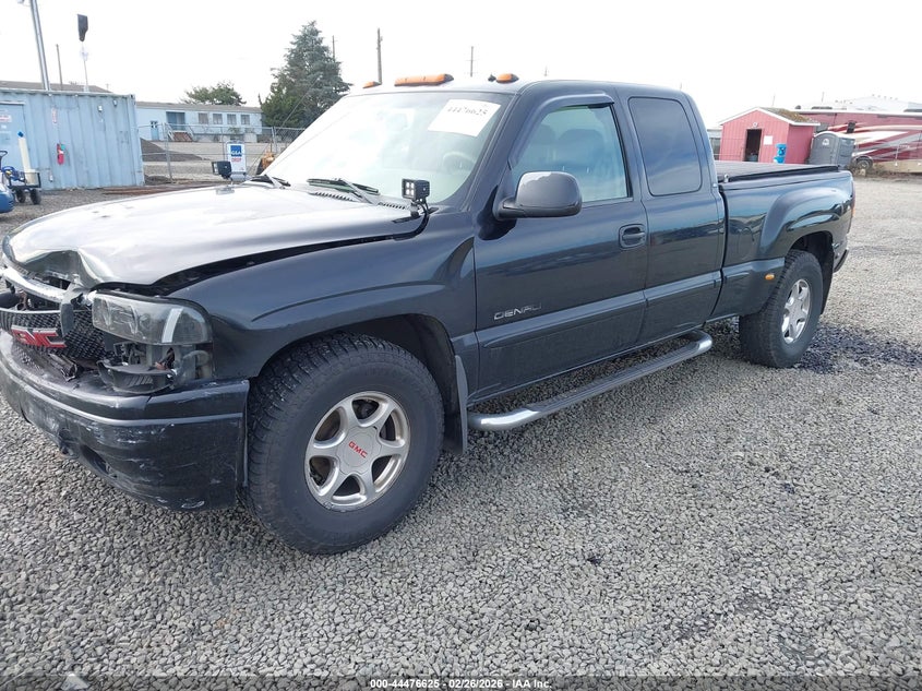 2002 GMC Sierra 1500 Denali