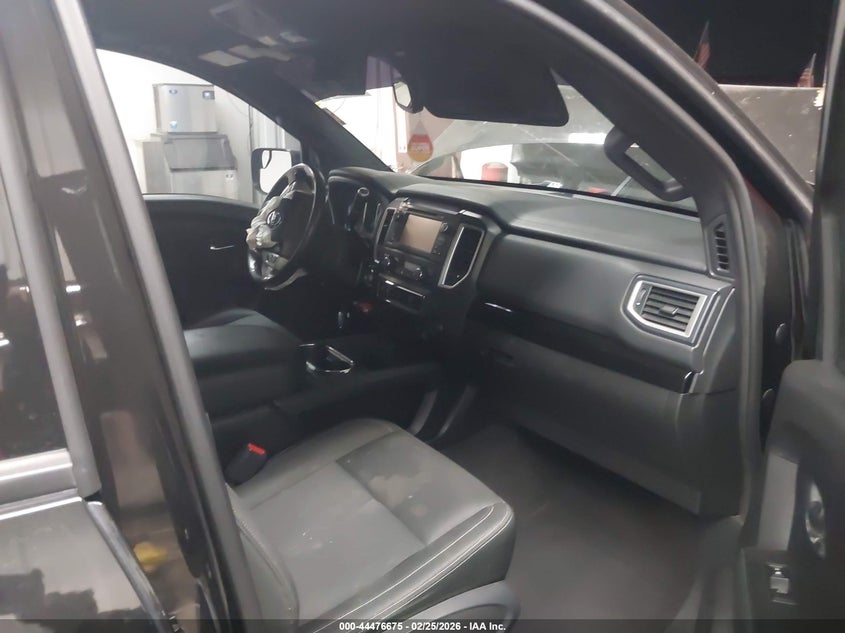 2018 Nissan Titan Sv