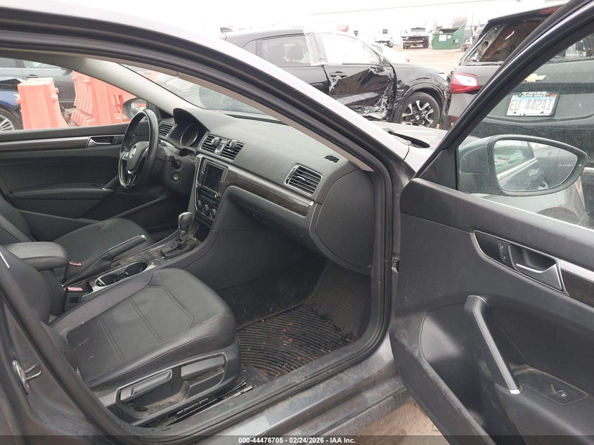 2016 Volkswagen Passat 1.8T Se