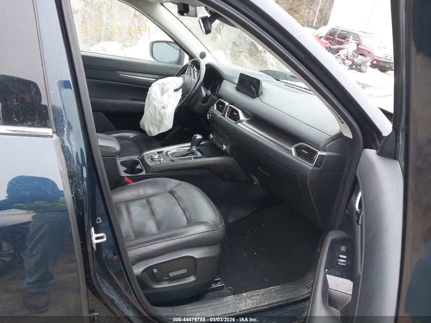 2019 MAZDA CX-5 auction photo 5