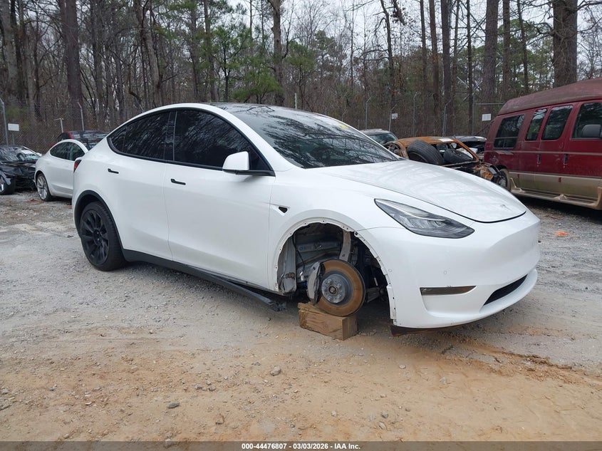 2022 Tesla Model Y Long Range Dual Motor All-Wheel Drive