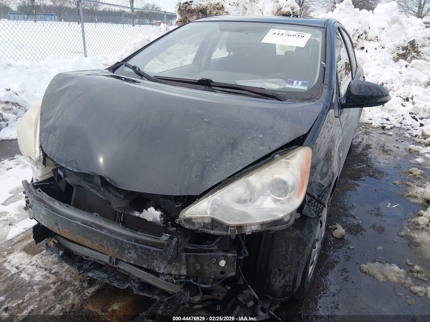 2014 Toyota Prius C Two