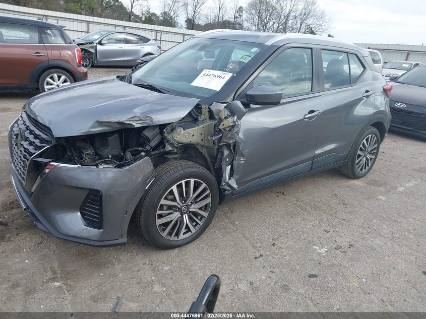2021 Nissan Kicks Sv Xtronic Cvt