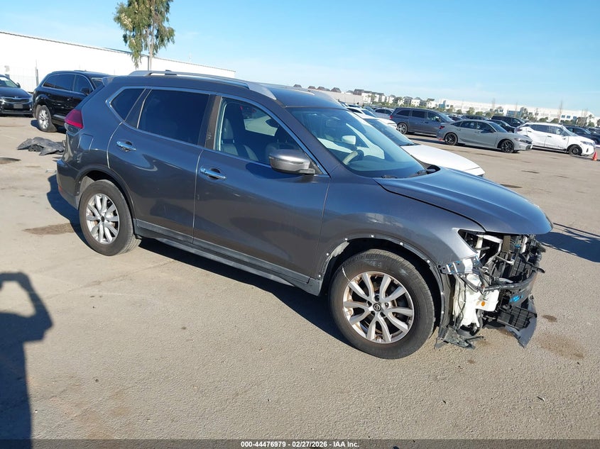 2017 Nissan Rogue Sv