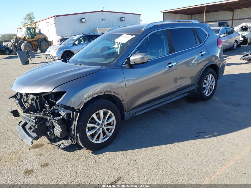 2017 Nissan Rogue Sv