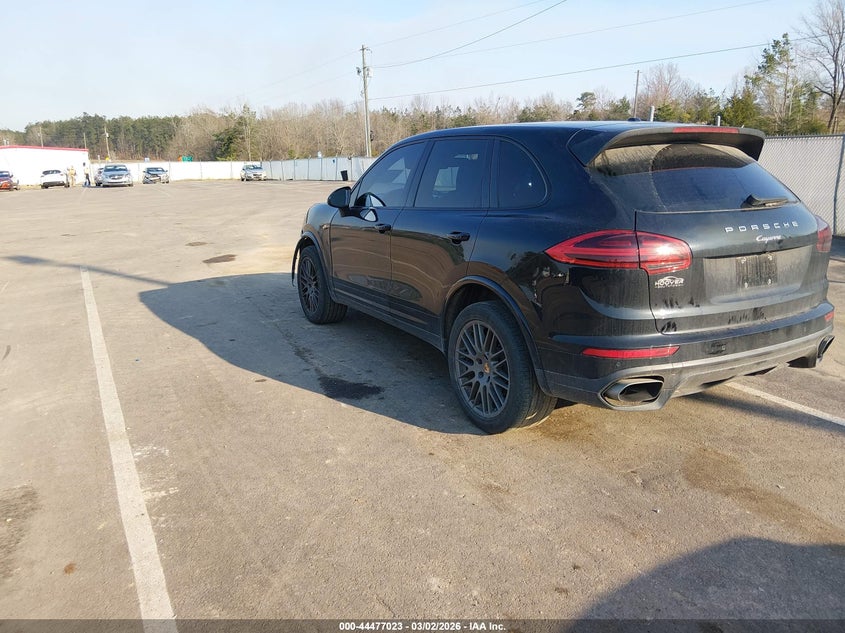 2017 Porsche Cayenne Platinum Edition