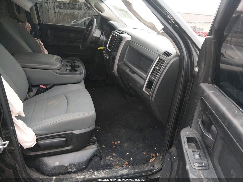 2018 Ram 1500 Express 4X4 6'4 Box