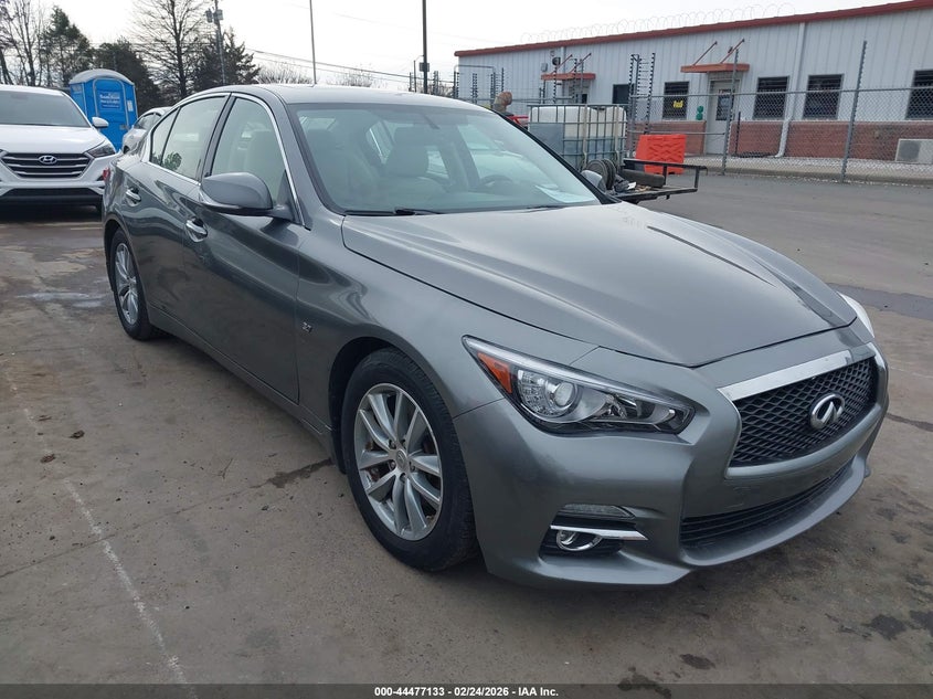 2015 Infiniti Q50 Premium