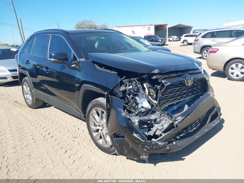 2024 Toyota Rav4 Xle Premium