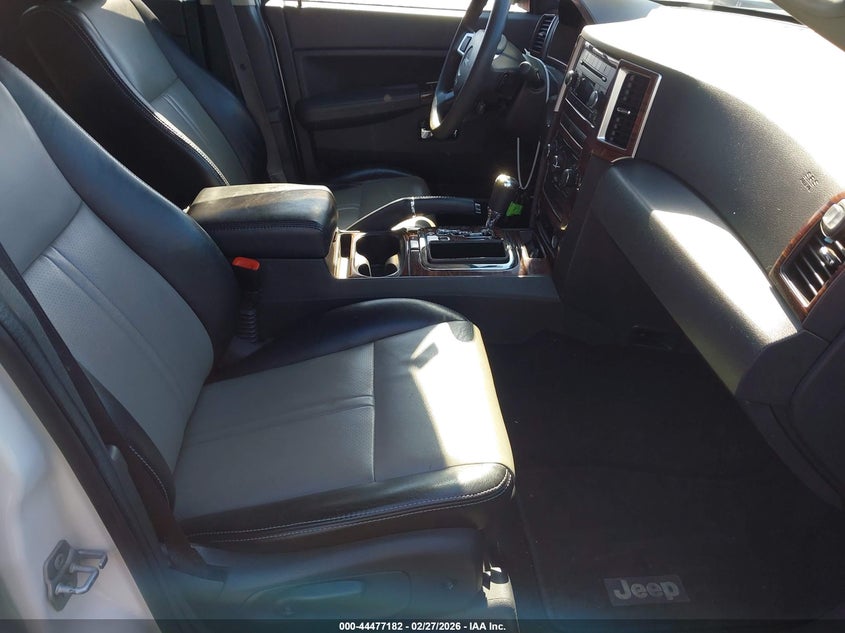 2010 Jeep Grand Cherokee Laredo