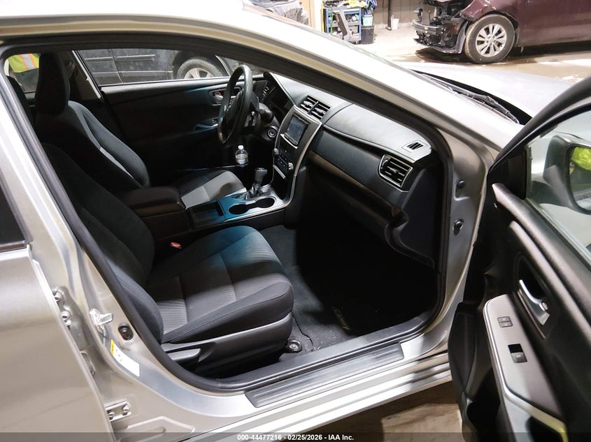 2016 Toyota Camry Le