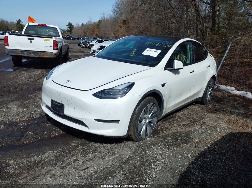 Vin: 5yjygdee4mf146015, lot: 44973983, tesla model y long range dual motor all-wheel drive 20212