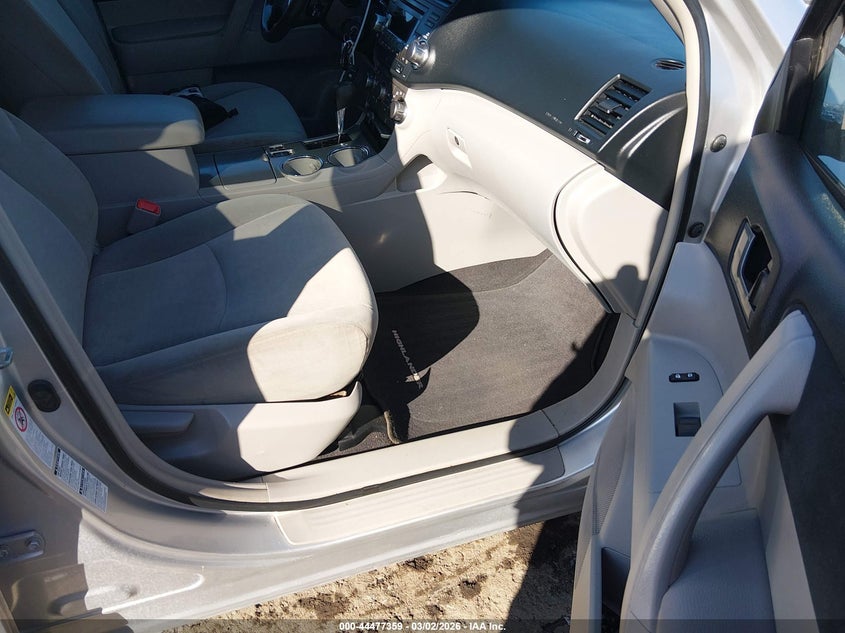 2012 Toyota Highlander Base V6