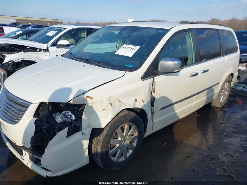 2012 Chrysler Town & Country Touring-L