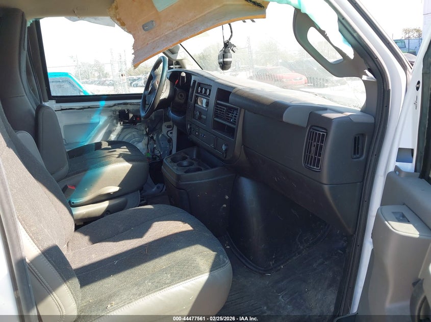 2024 GMC Savana Cargo Rwd 3500 Regular Wheelbase Work Van