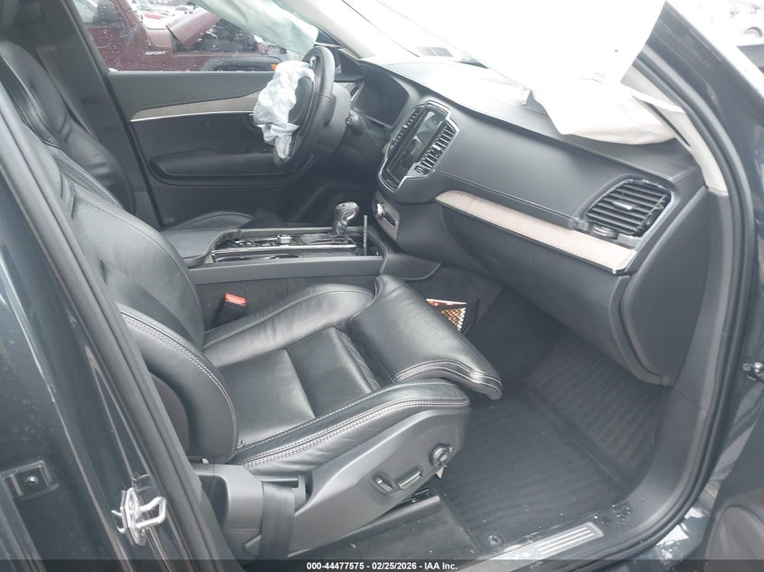 2021 Volvo Xc90 T6 Inscription 7 Passenger