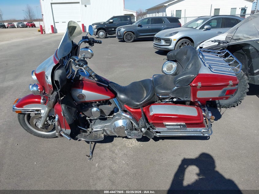 2000 Harley-Davidson Flhtcui VIN: 1HD1FCW11YY628813 Lot: 44477605