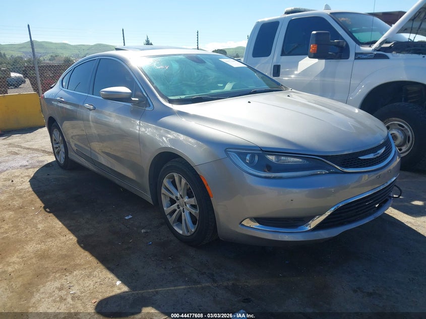 2015 Chrysler 200 Limited