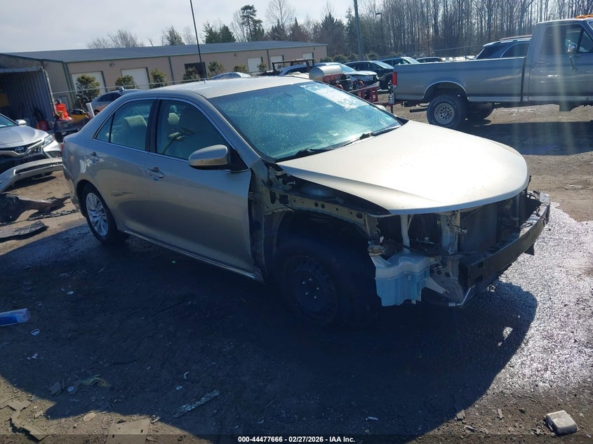 2014 Toyota Camry Le