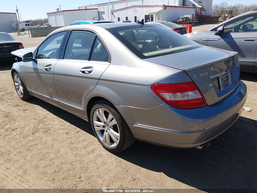 2011 Mercedes-Benz C 300 Luxury 4Matic