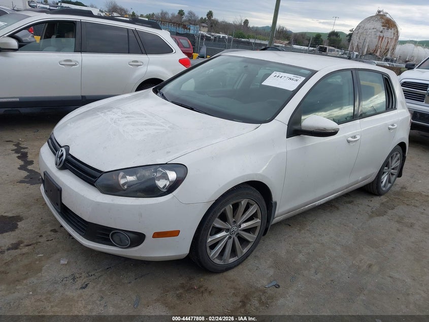 2013 Volkswagen Golf 2.0L Tdi 4-Door