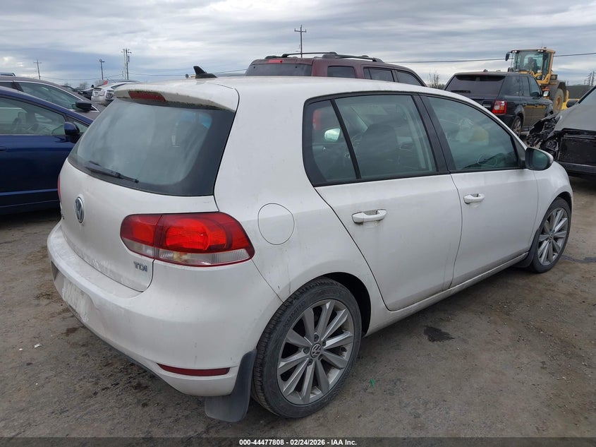 2013 Volkswagen Golf 2.0L Tdi 4-Door