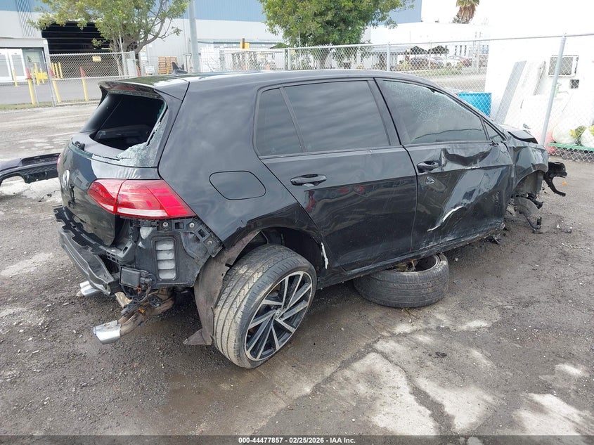 2018 Volkswagen Golf R