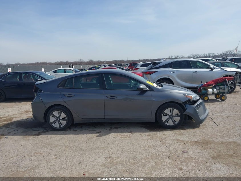 VIN KMHC65LCXKU113637 2019 HYUNDAI IONIQ HYBRID BLUE