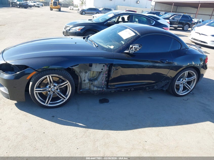 2012 BMW Z4 Sdrive35Is VIN: WBALM1C55CE633712 Lot: 44477891