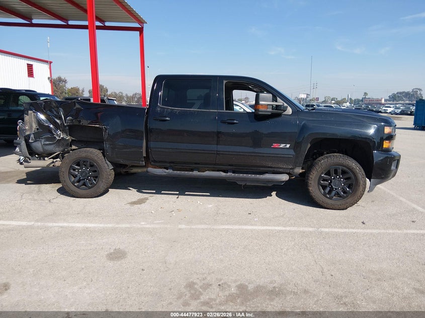 2017 Chevrolet Silverado 6.6 2500Hd Ltz black Lot 111044477923 Vin 1GC1KWEY2HF149082
