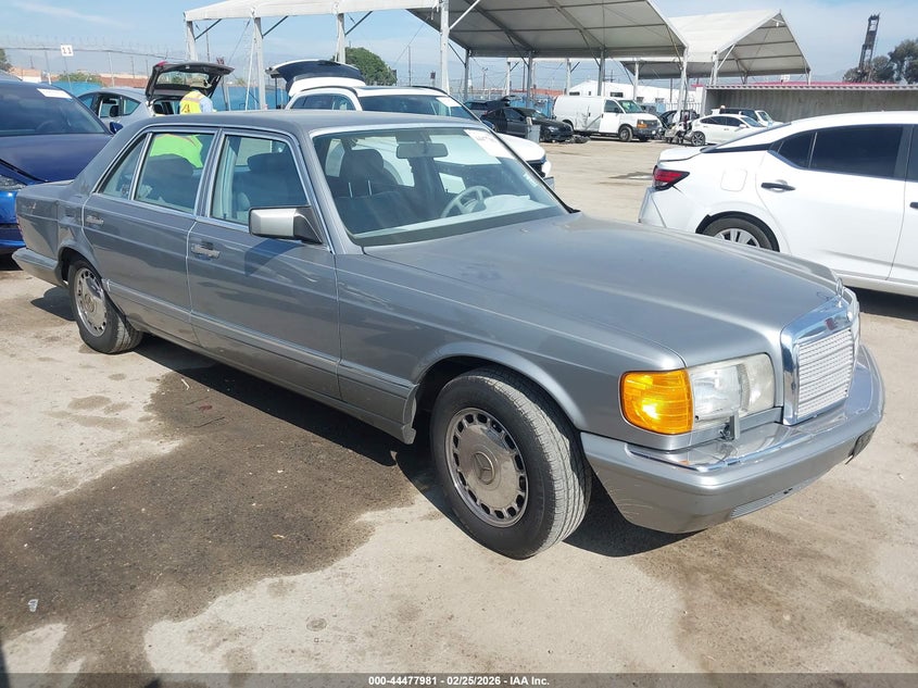 1988 MERCEDES-BENZ 560 SEL