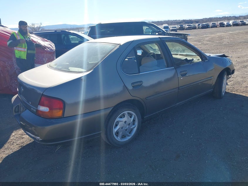 1998 Nissan Altima Gle/Gxe/Se/Xe